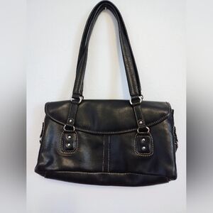 Classic Black Leather Shoulder Bag - Unbranded